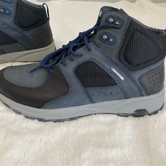 JOHNSTON & MURPHY • Men’s Boot • Waterproof - Picture 4 of 12